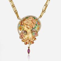 An 18K Yellow Gold Art Nouveau Plique-à-Jour Enamel Necklace
