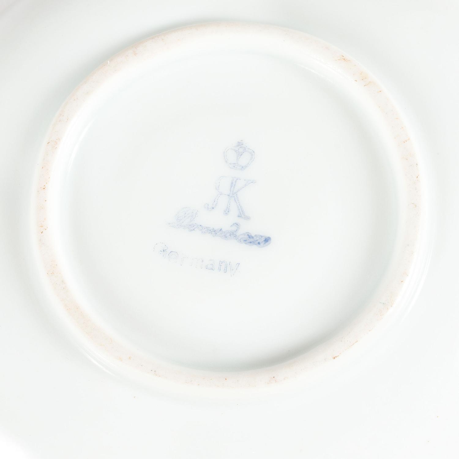Continental Porcelain Luncheon Plates and Tea Service Including Meissen