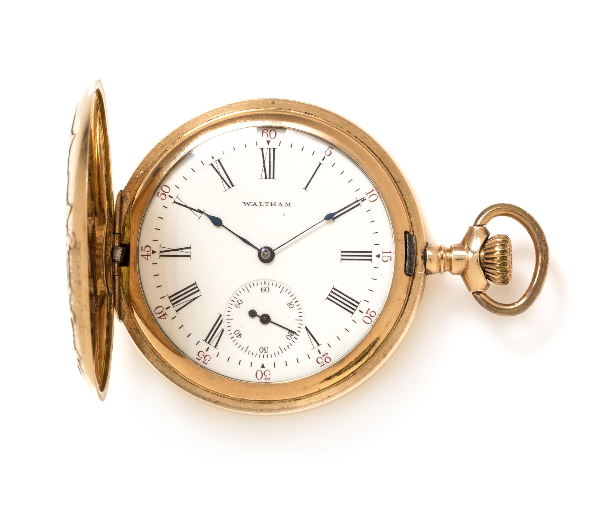 A Tricolor Gold Filled Hunter Case Pocket Watch, Waltham, Circa 1908, 50.60 dwts.