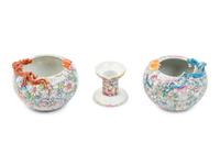 Two Chinese Famille Rose Porcelain 'Millefleur' Articles