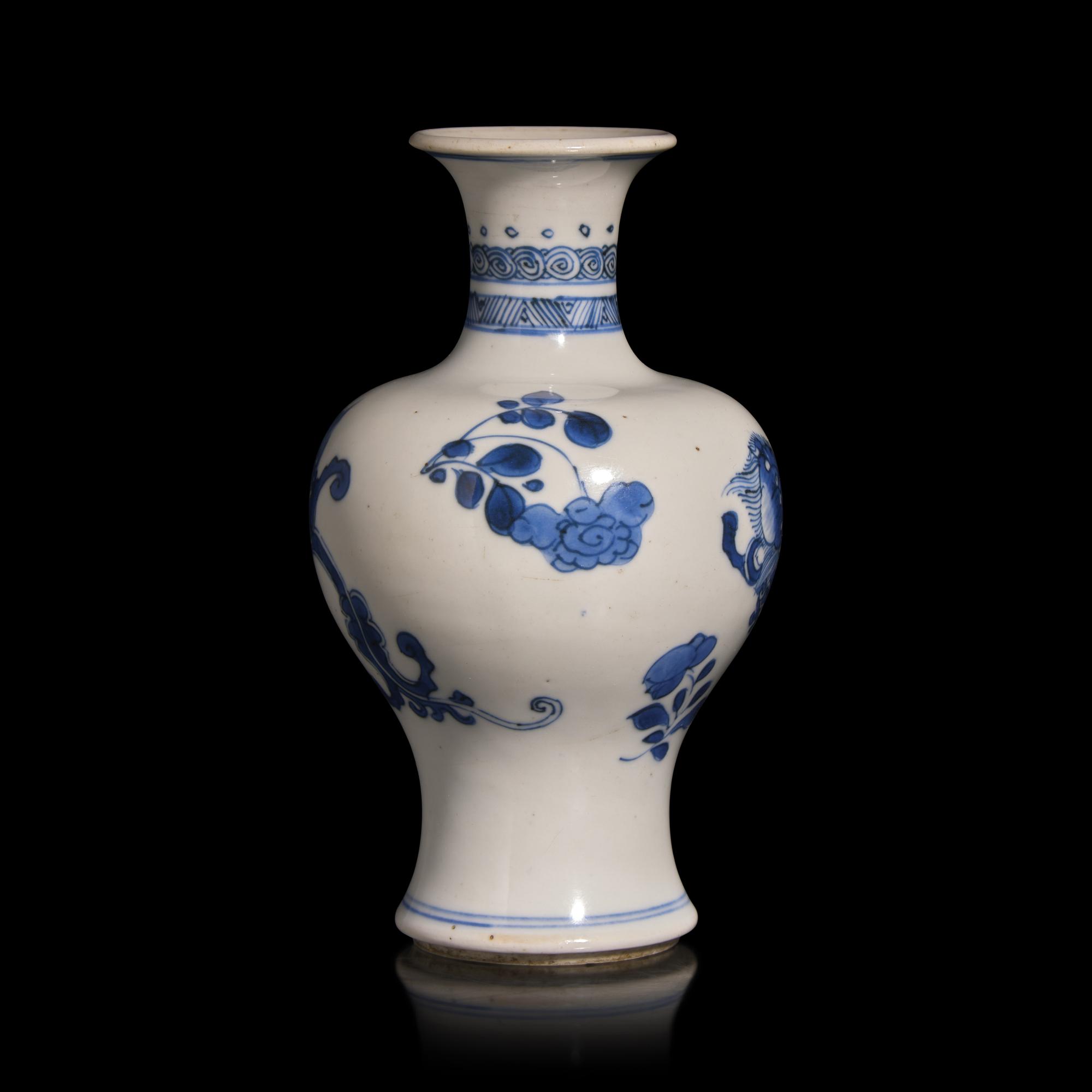 A Small Chinese Blue and White Vase, Kangxi Period — 清康熙 青花獅紋瓶