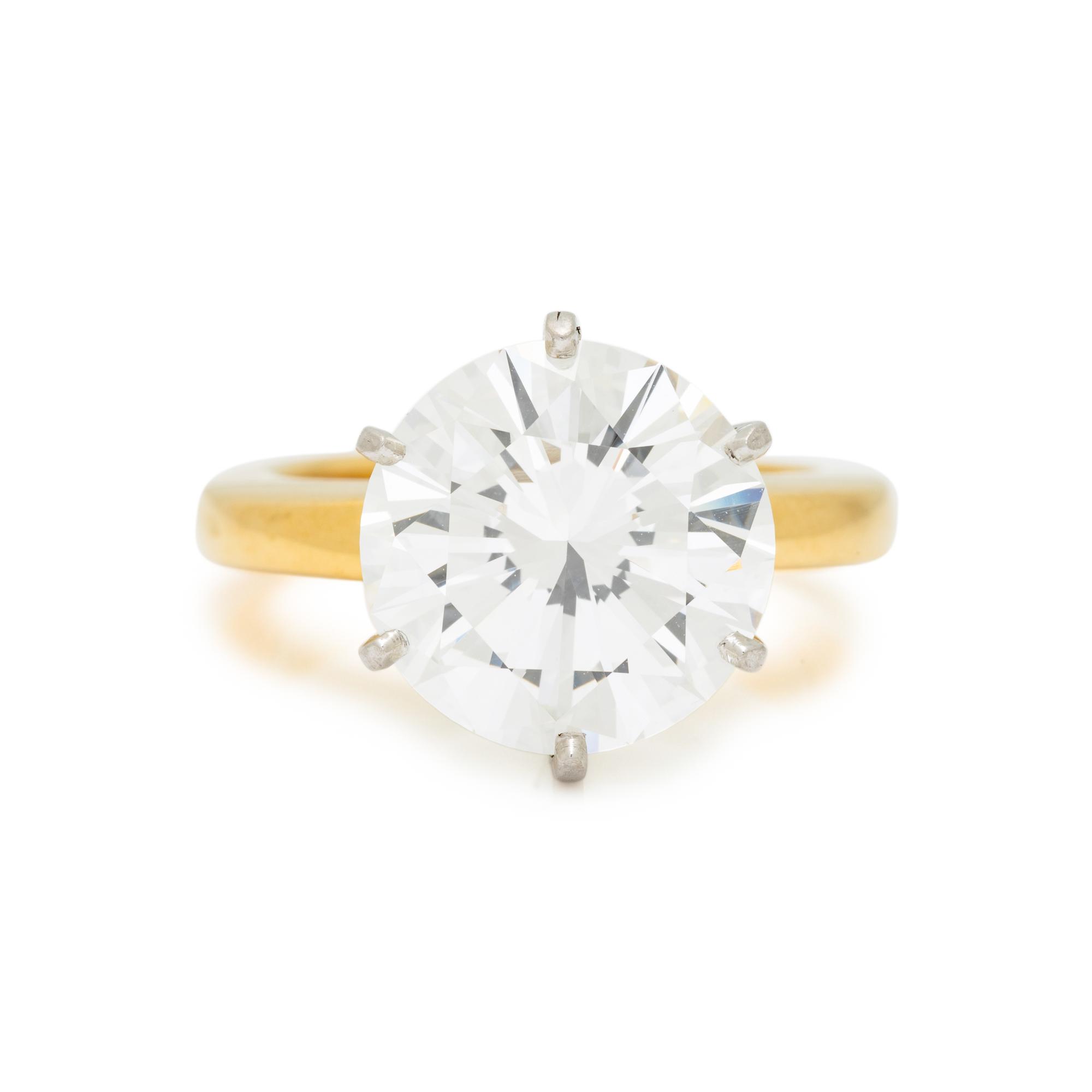 DIAMOND RING