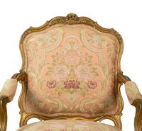 A Louis XV Style Giltwood Sofa and Pair of Fauteuils — EARLY 20TH CENTURY