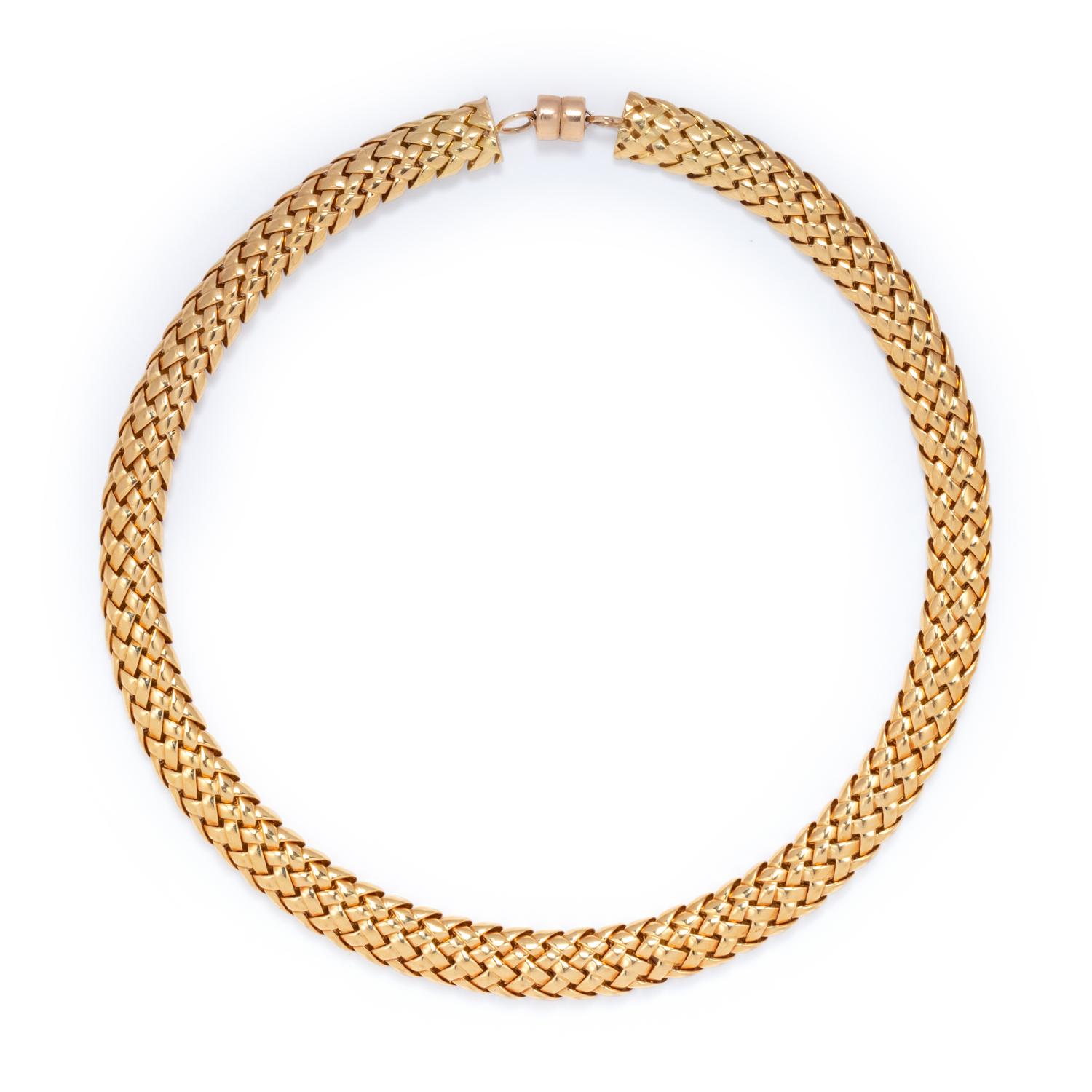 YELLOW GOLD NECKLACE