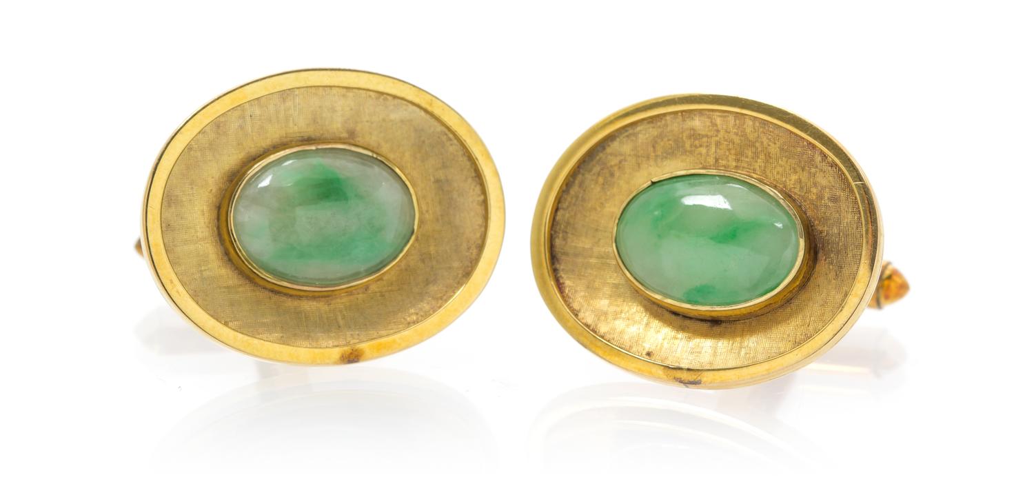 A Pair of 18 Karat Yellow Gold and Jade Cufflinks, 8.20 dwts.