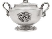 A Fabergé Silver Creamer and Covered Sugar Set
