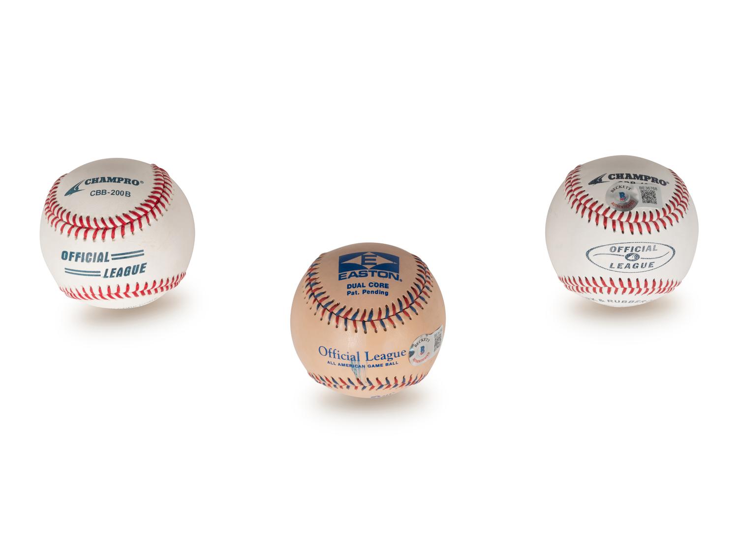 A Group of Three Chicago White Sox Hall of Fame Signed Autograph Baseballs (Beckett Authentication Services BAS Certified),
