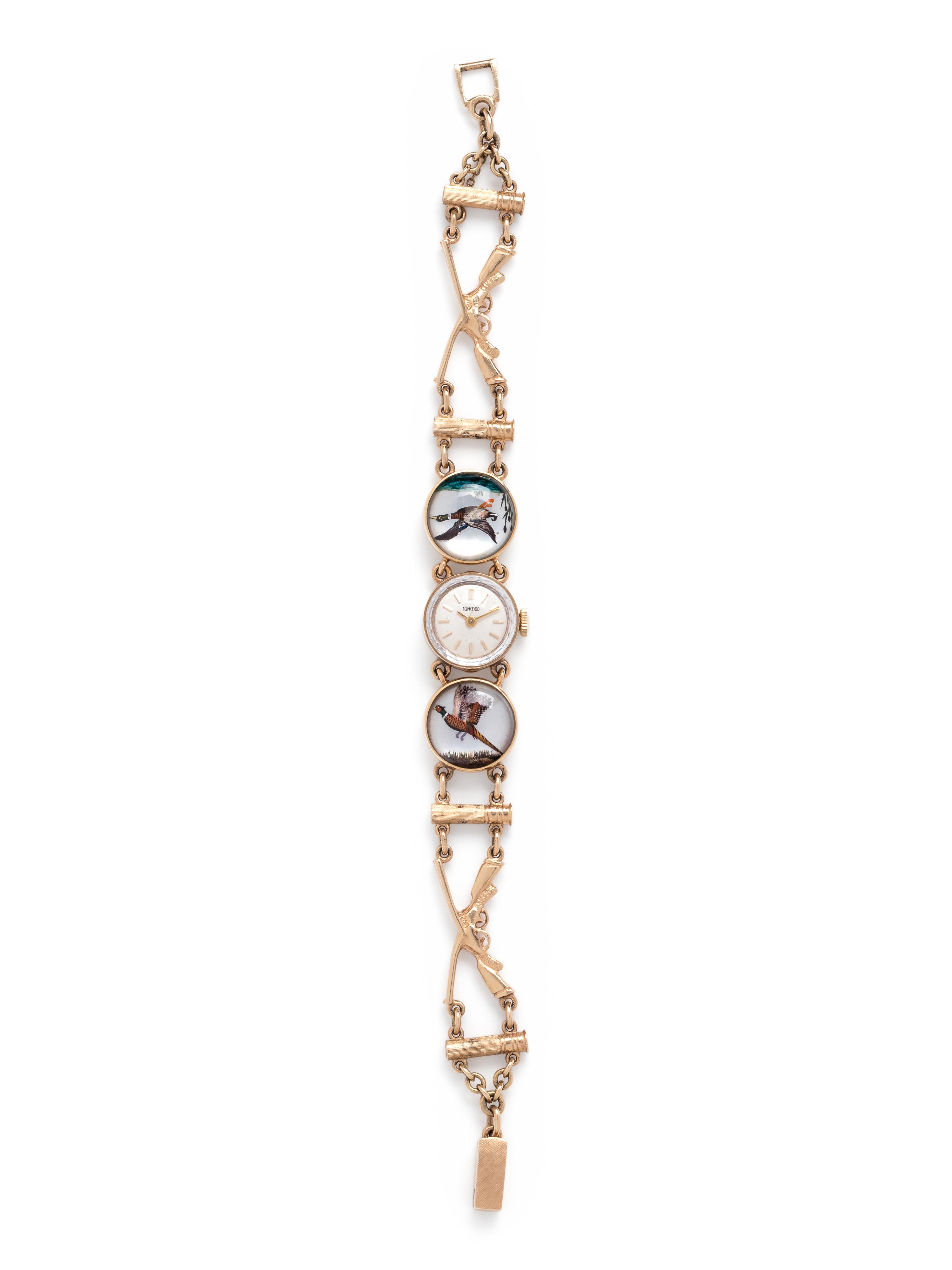 YELLOW GOLD AND ESSEX CRYSTAL WRISTWATCH