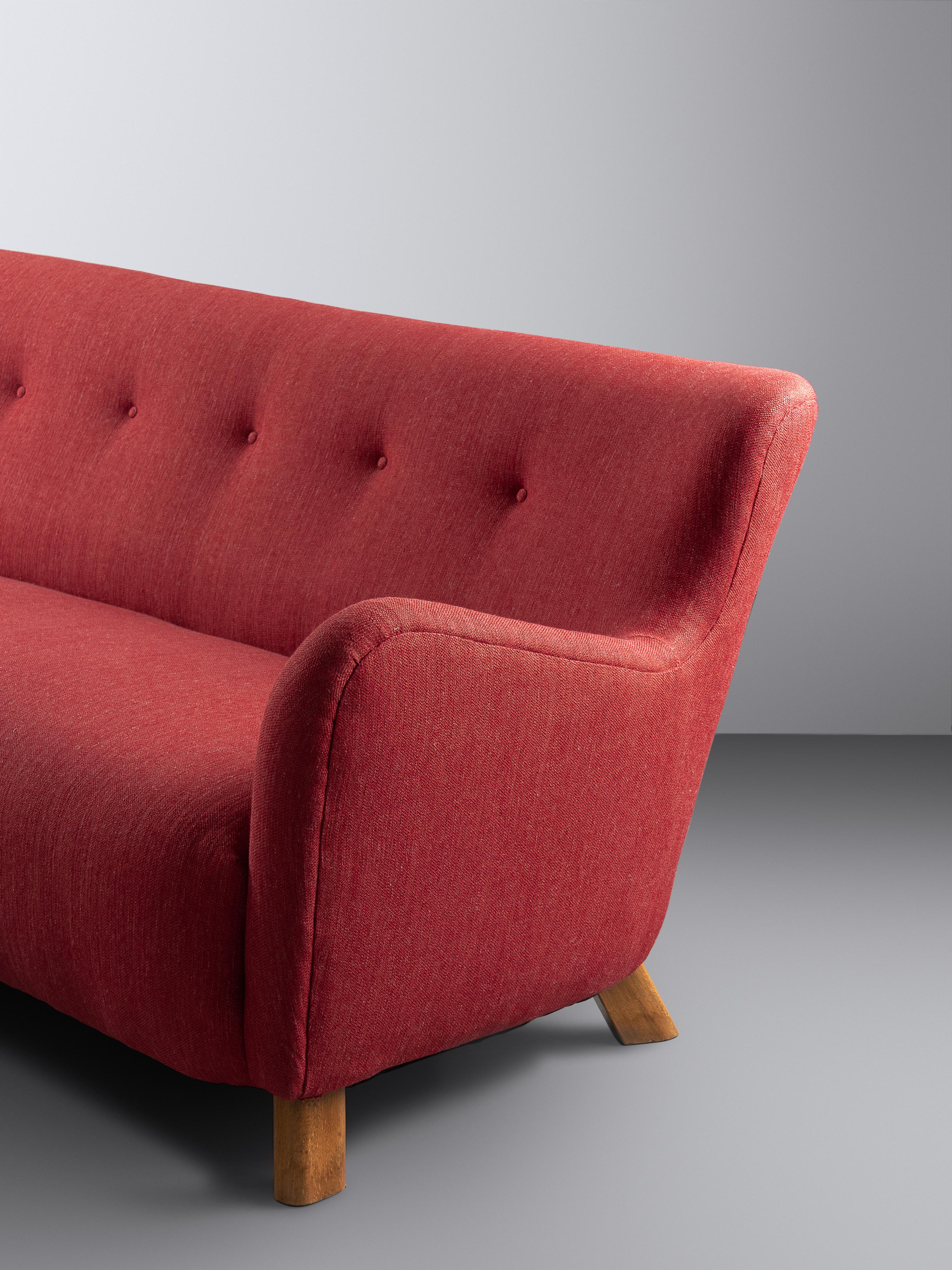 Sofa, model 1669A