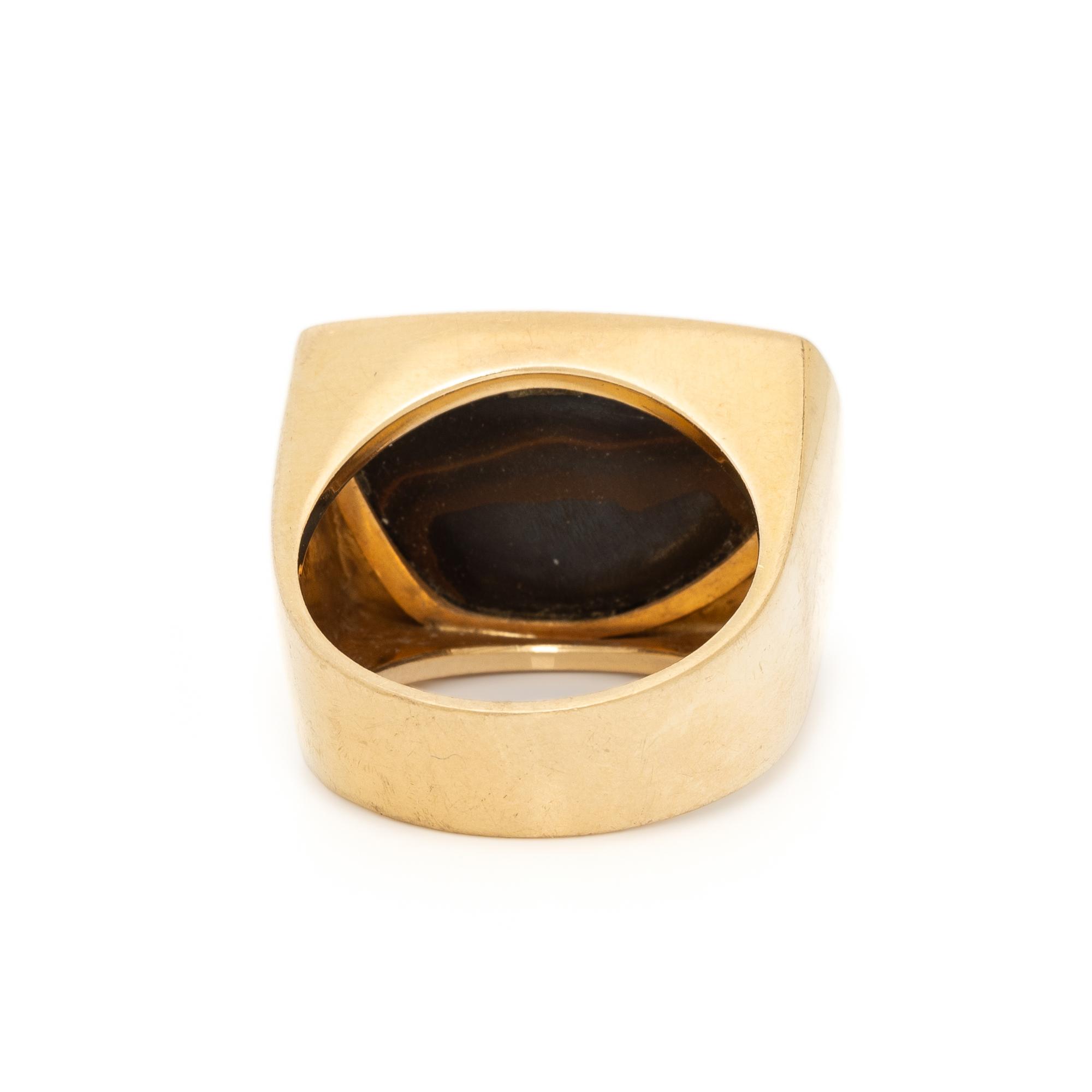 OPAL DOUBLET AND YELLOW GOLD RING