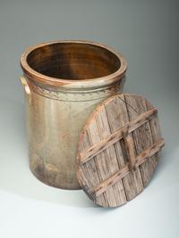 An Eight-Gallon Cobalt Decorated Stoneware Crock