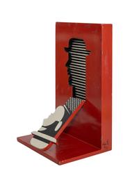 Head in red box with black and white interior