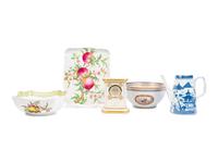 Five Mottahedeh Porcelain Articles