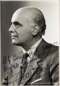 [20TH-CENTURY OPERA SINGERS]. A group of 6 photographs of opera singers from the 1940s, most signed and inscribed, comprising images of: