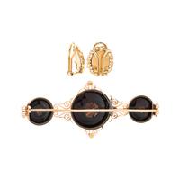 COLLECTION OF YELLOW GOLD AND PORTRAIT JEWELRY