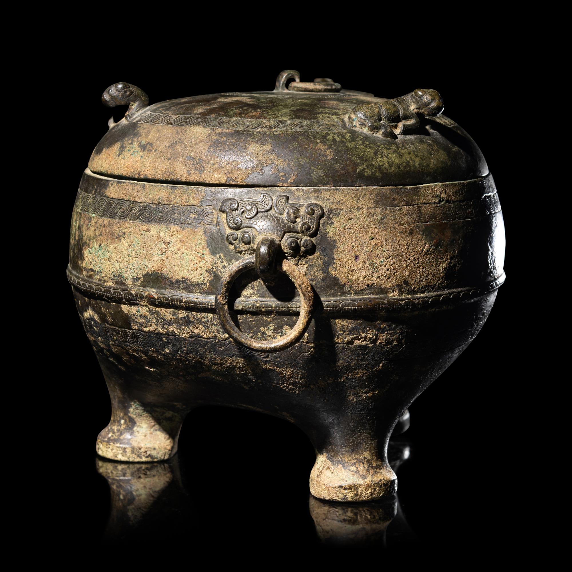 A Chinese Archaic Bronze Covered Tripod Vessel, Dun, Spring and Autumn Period 春秋 青銅敦
