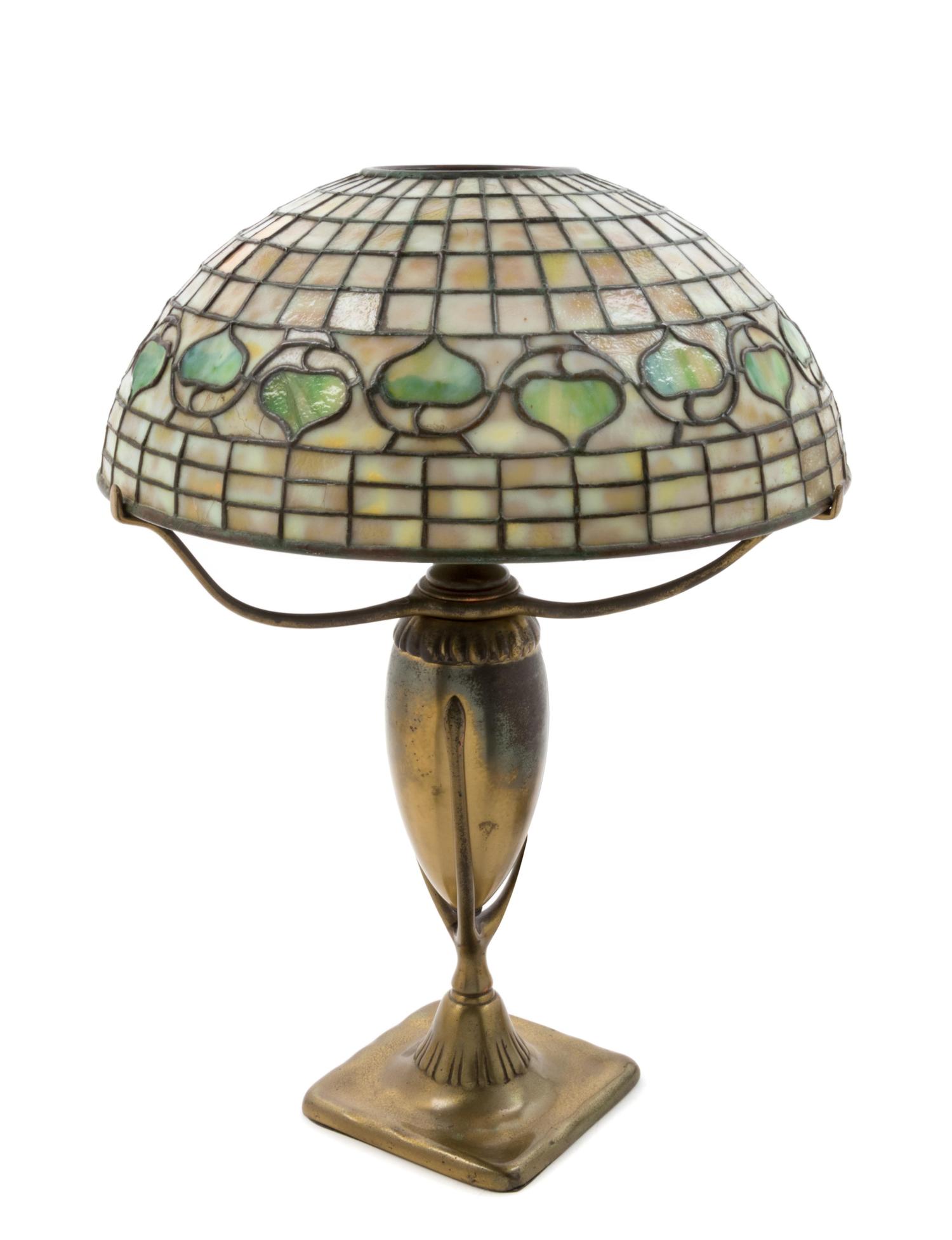 Acorn or Vine Border Table Lamp