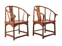 A Set of Chinese Horseshoe-Back Armchairs and Side Table, Quanyi