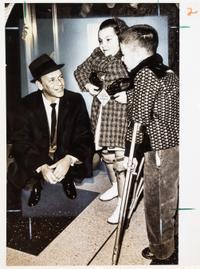 (NATIONAL ENQUIRER; SINATRA, FRANK) 10 photos, including credits to Ron Galella and Scott Downie, among others.