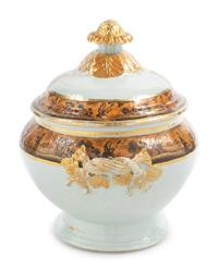 A Chinese Export Porcelain Tureen