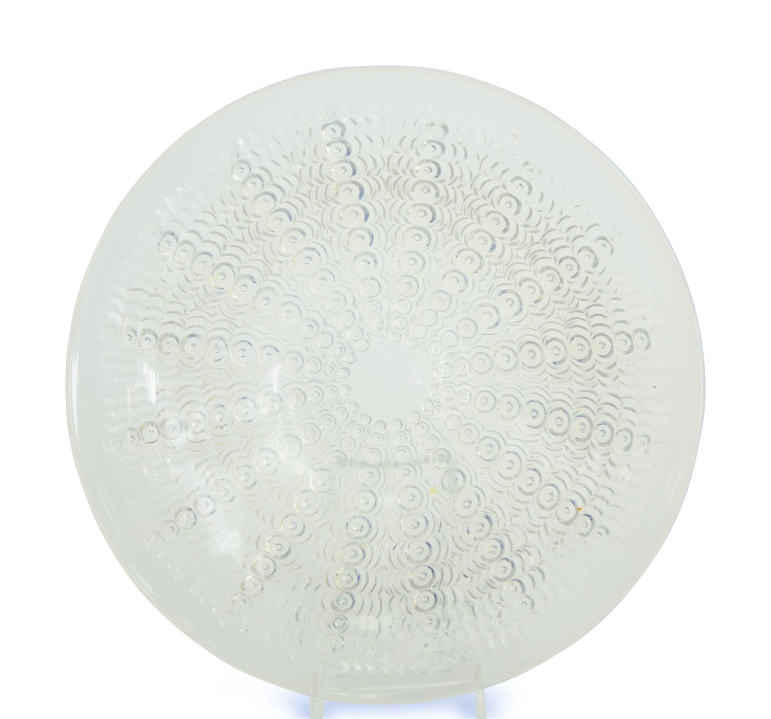 A Lalique Oursins Plate