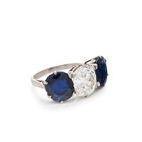 DIAMOND AND SAPPHIRE RING