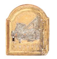 An Italian Carved Giltwood Escutcheon Plate Height 9 1/4 x 7 3/4 inches. — 19TH CENTURY