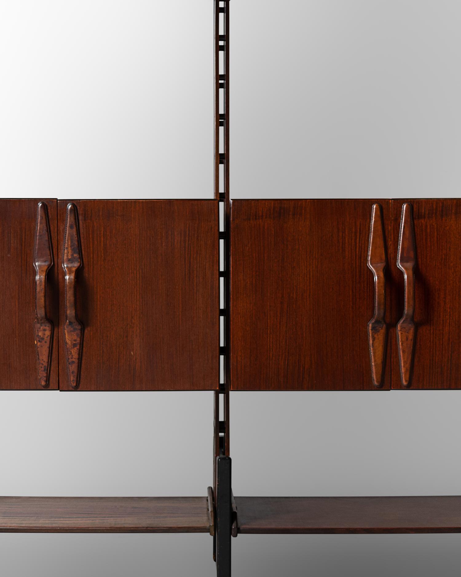 Free-Standing Modular Storage System