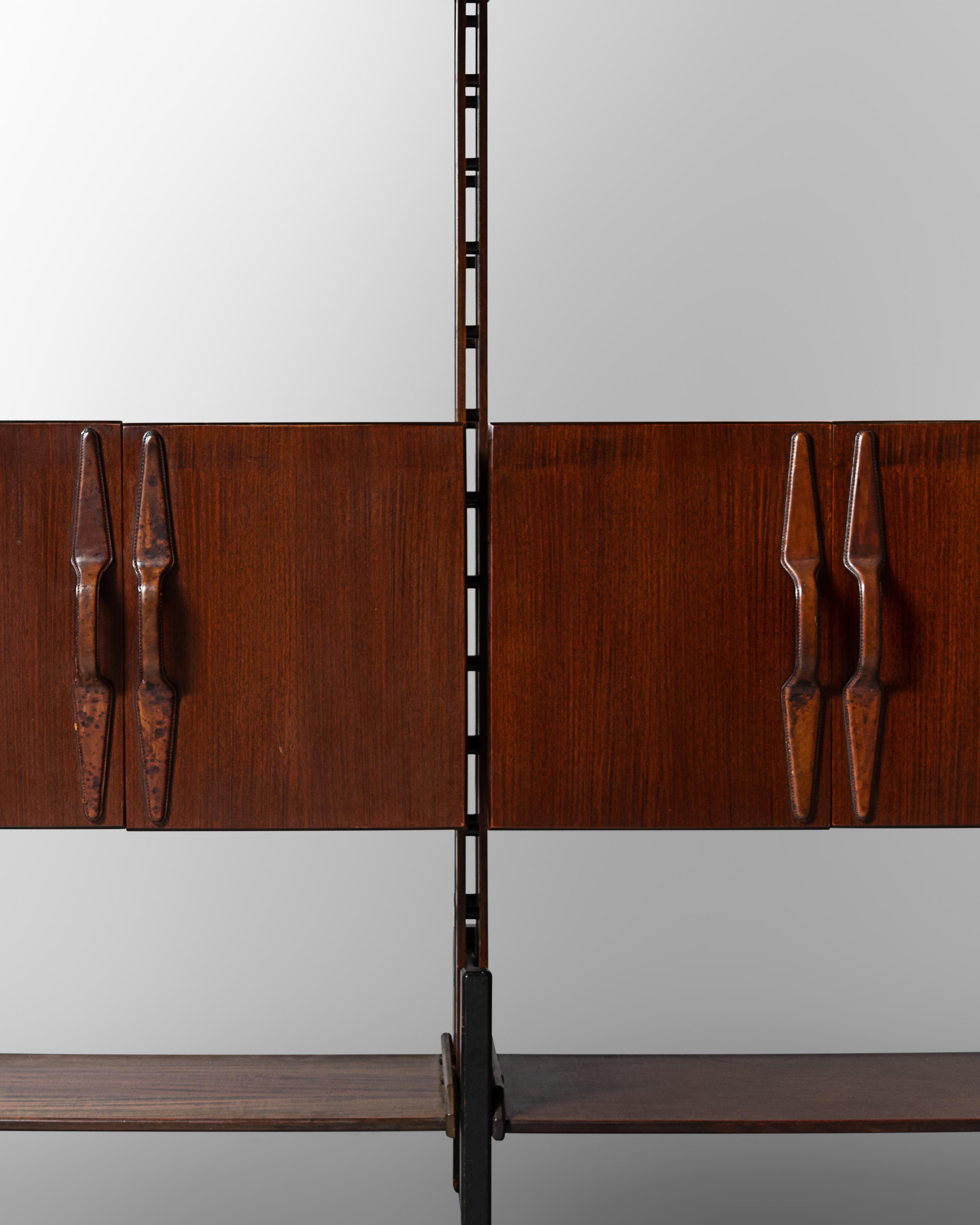 Free-Standing Modular Storage System