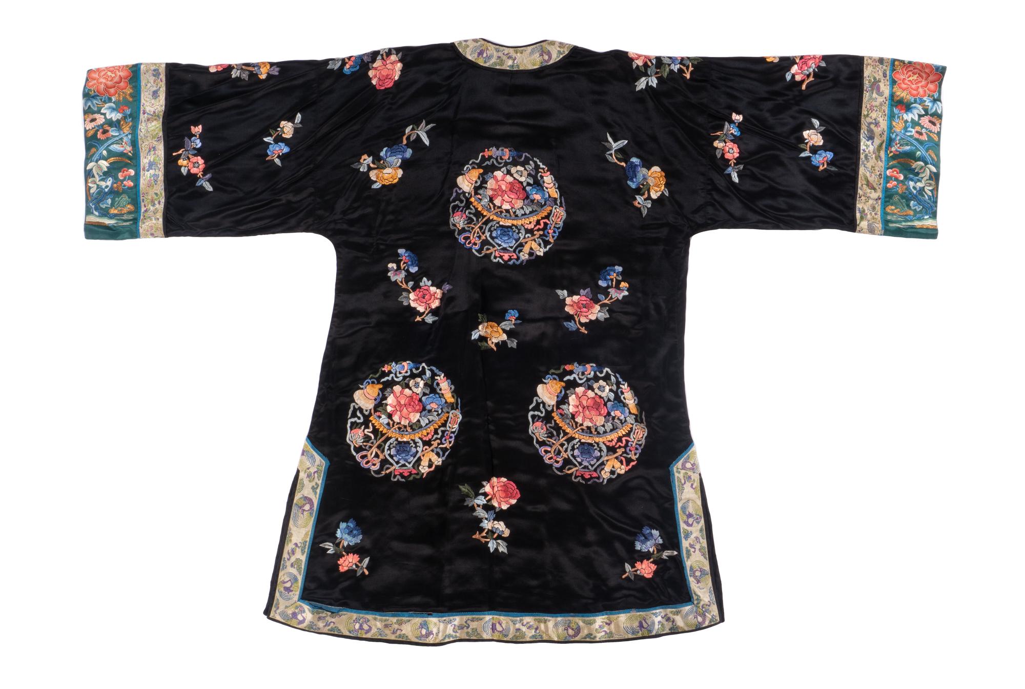 A Chinese Two-Piece Embroidered Silk Ensemble
