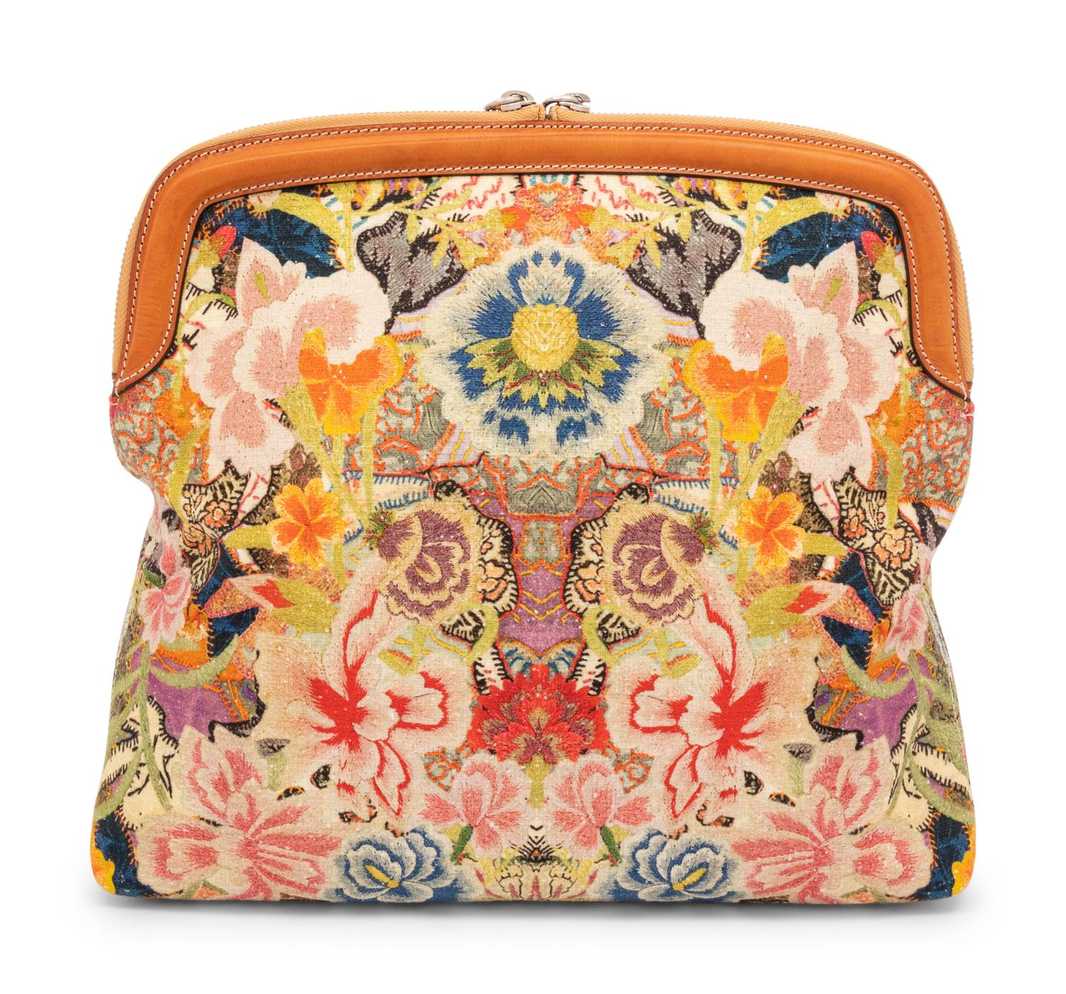 Alexander McQueen Skull Padlock Clutch
