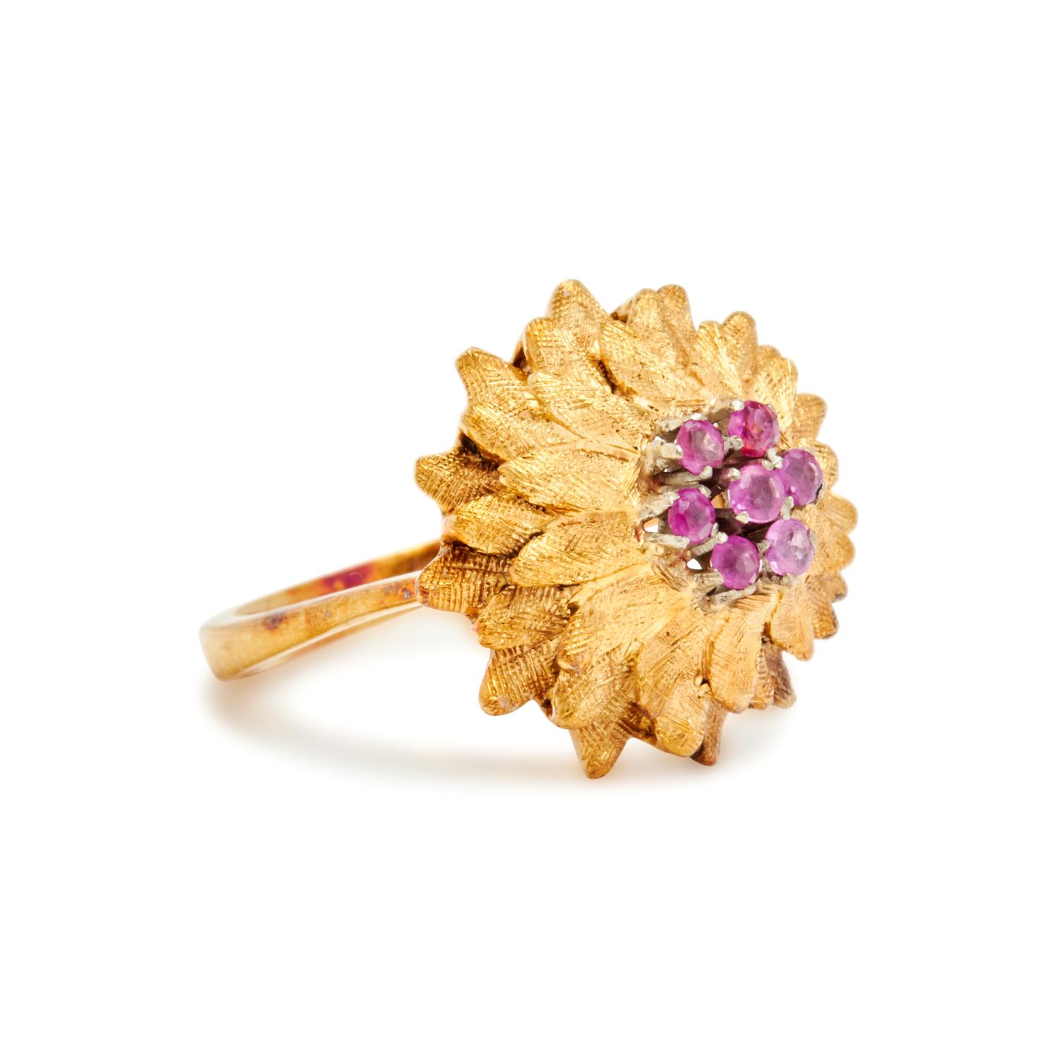 COLLECTION OF YELLOW GOLD AND GEMSTONE RINGS