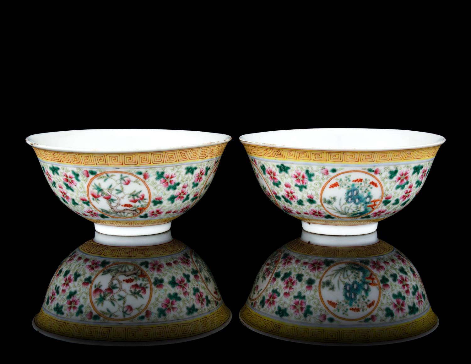 A Pair of Famille Rose Porcelain 'Floral' Bowls
