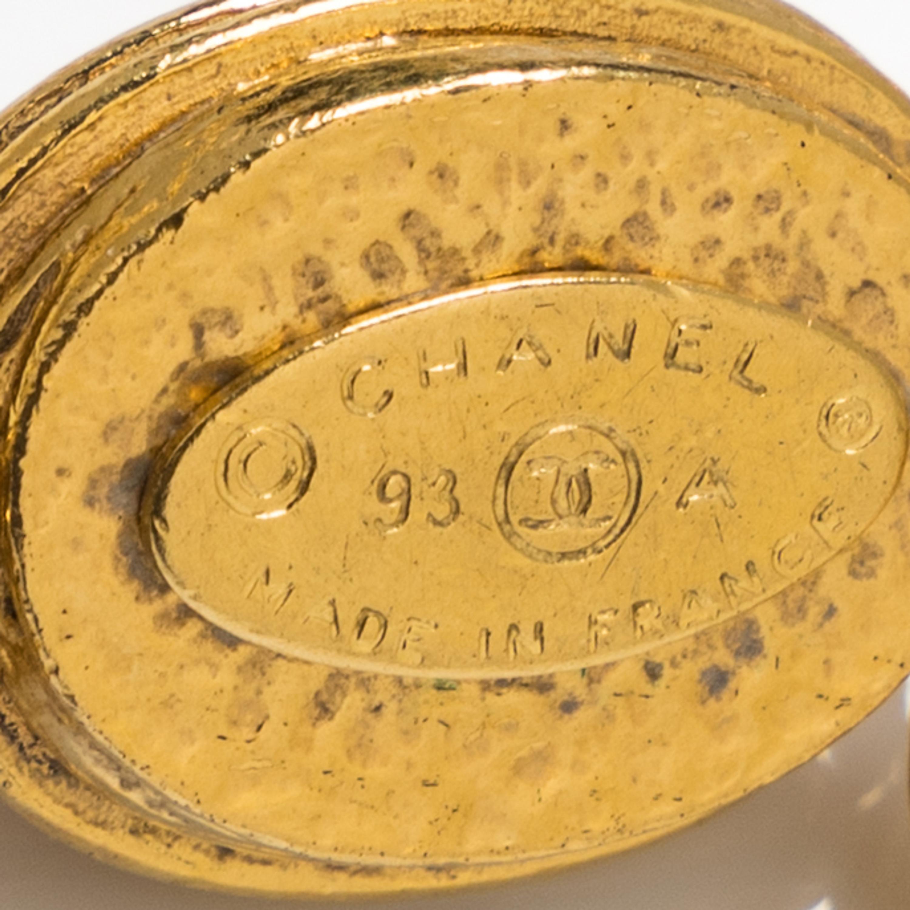 Chanel, Intaglio Pâte de Verre Necklace, 1993