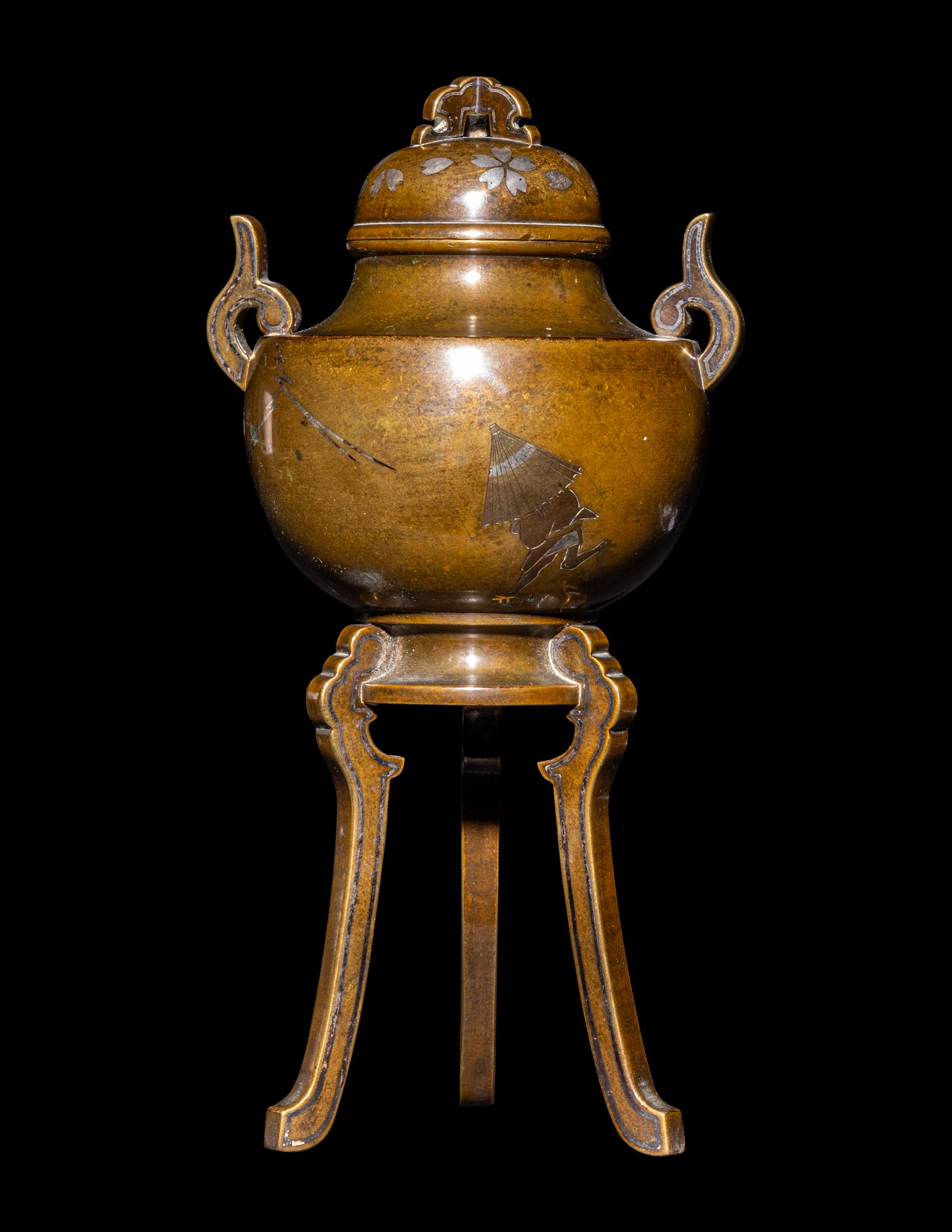 A Japanese Mixed-Metal Inlaid Shakudo Incense Burner, Late Meiji Period 日本明治時代晚期 赤銅三足香爐