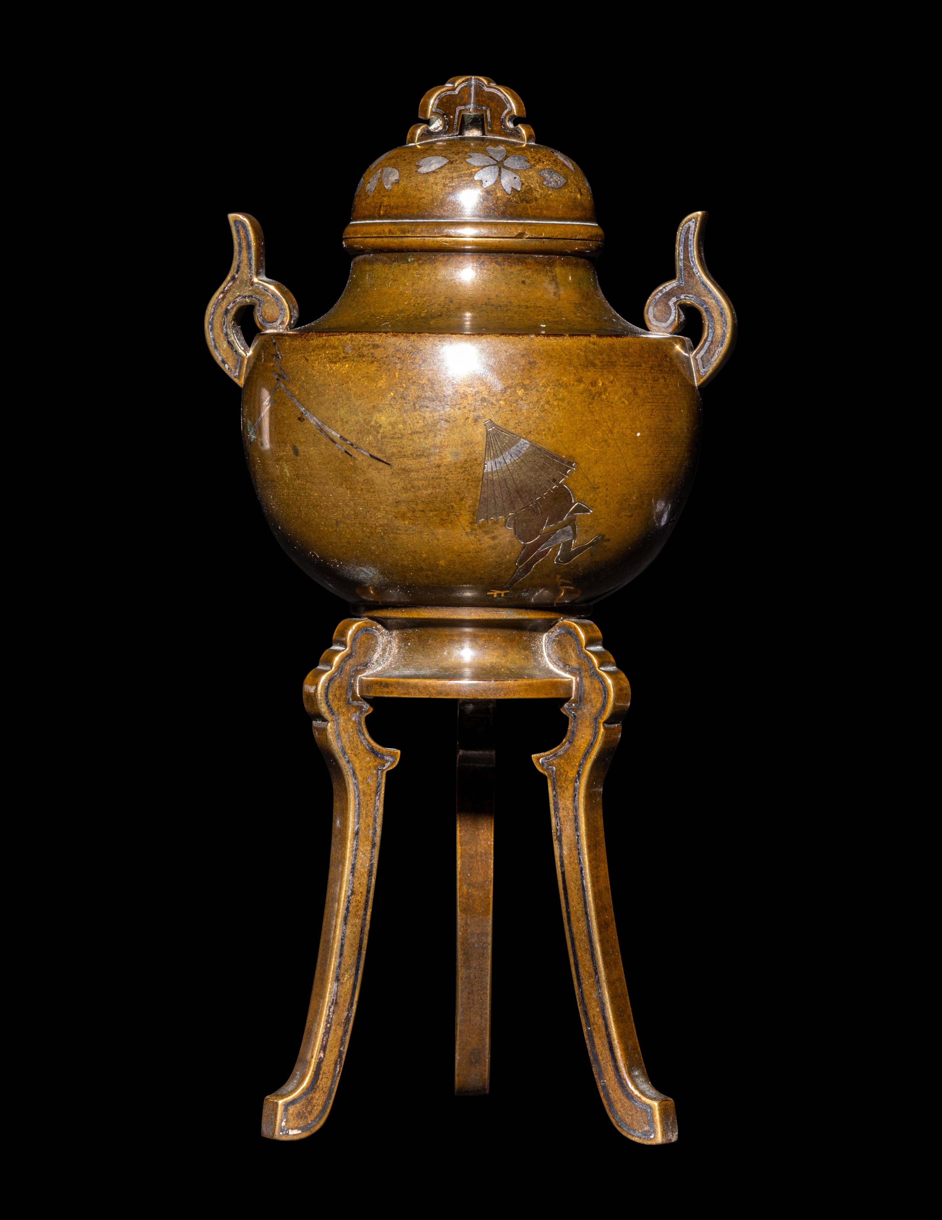 A Japanese Mixed-Metal Inlaid Shakudo Incense Burner, Late Meiji Period 日本明治時代晚期 赤銅三足香爐