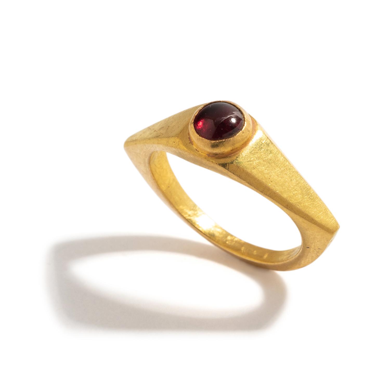A Roman Gold and Garnet Finger Ring