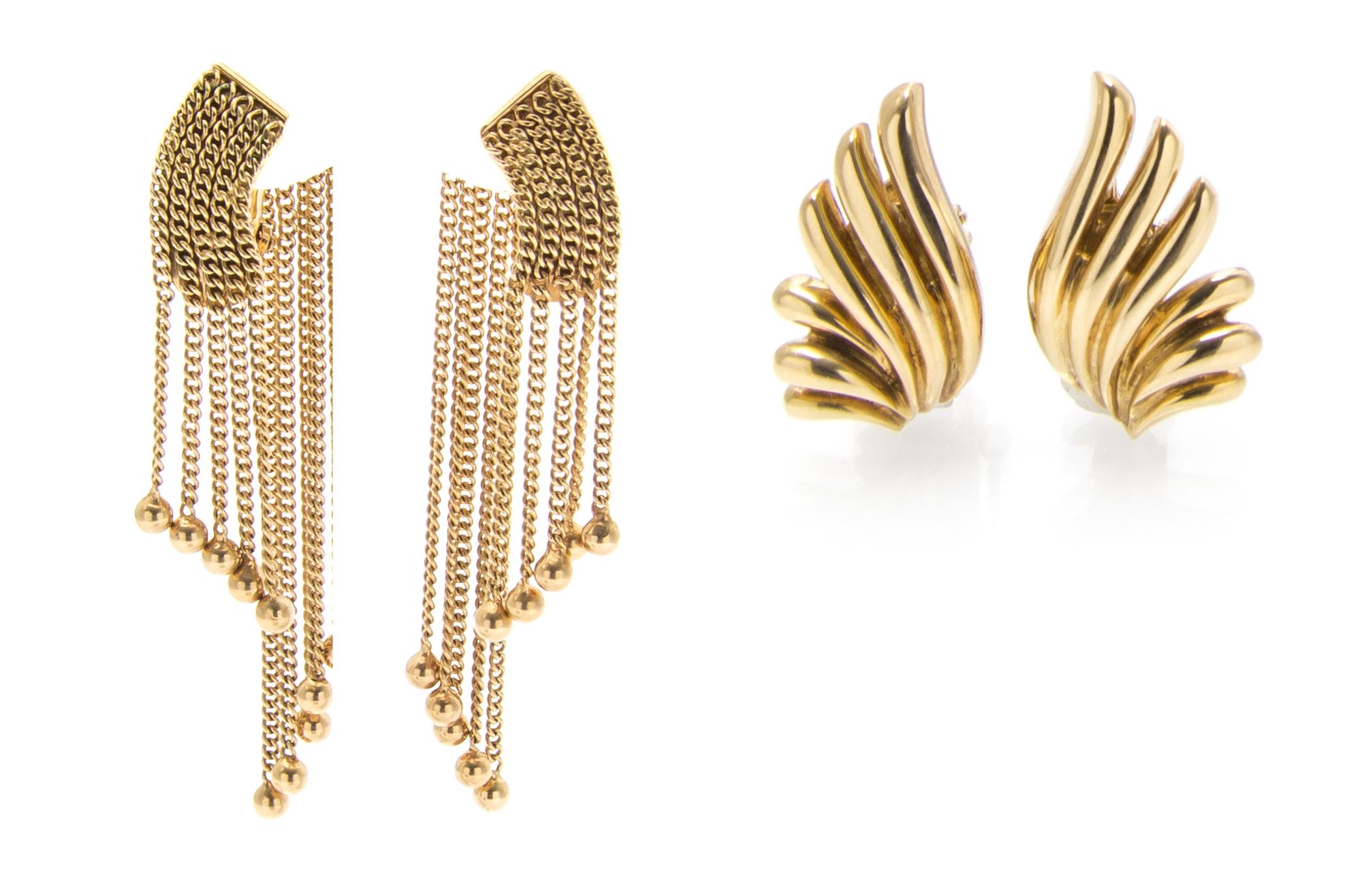 A Collection of 14 Karat Yellow Gold Earclips, 14.50 dwts.