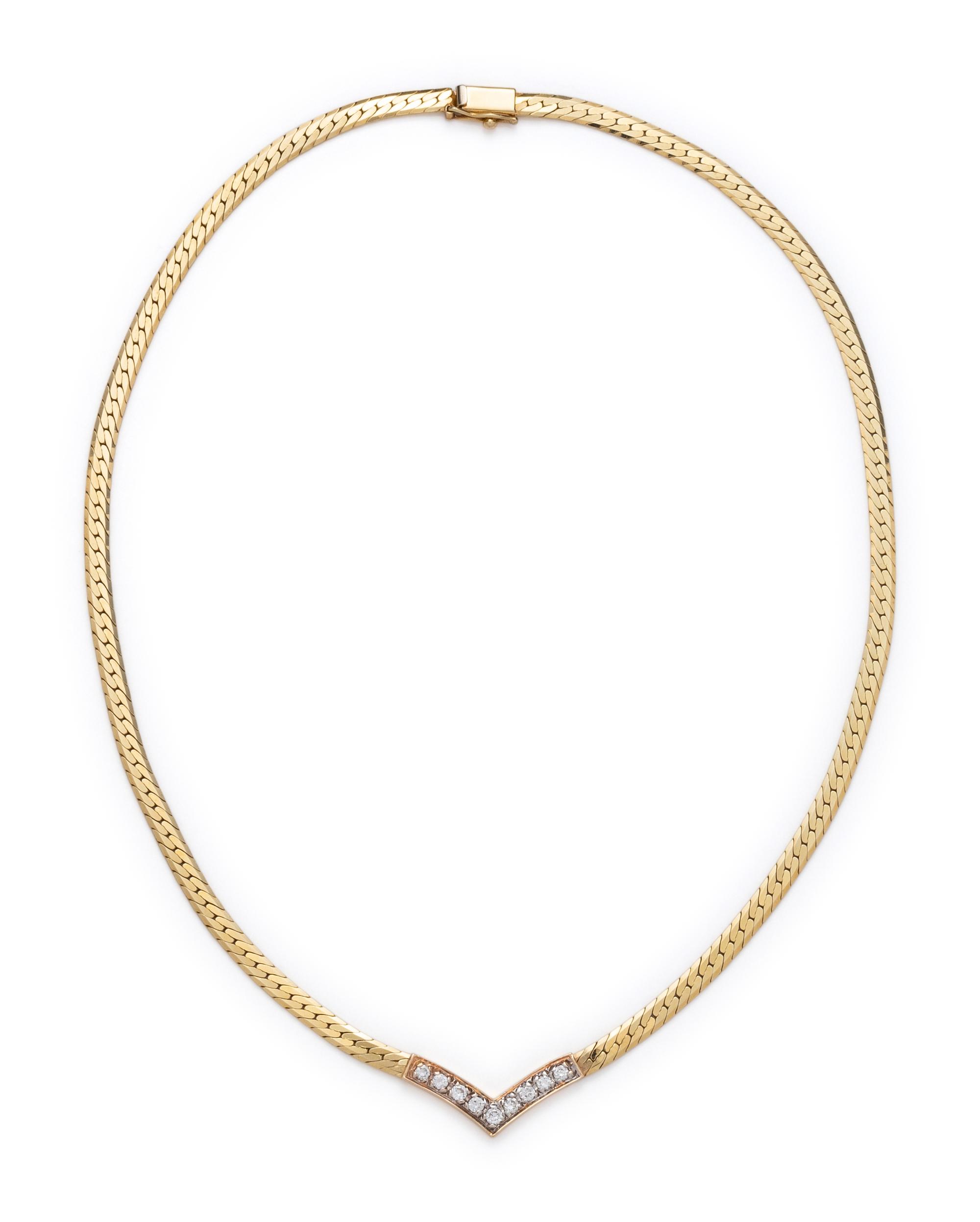 YELLOW GOLD AND DIAMOND NECKLACE