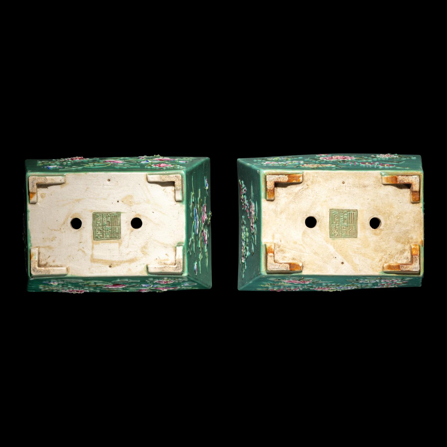 A Pair of Chinese Green Glazed and Famille Rose Porcelain Rectangular Planters, Late Qing/Republic Period 晚清/民國 綠地貼塑粉彩花卉四方花盆一對