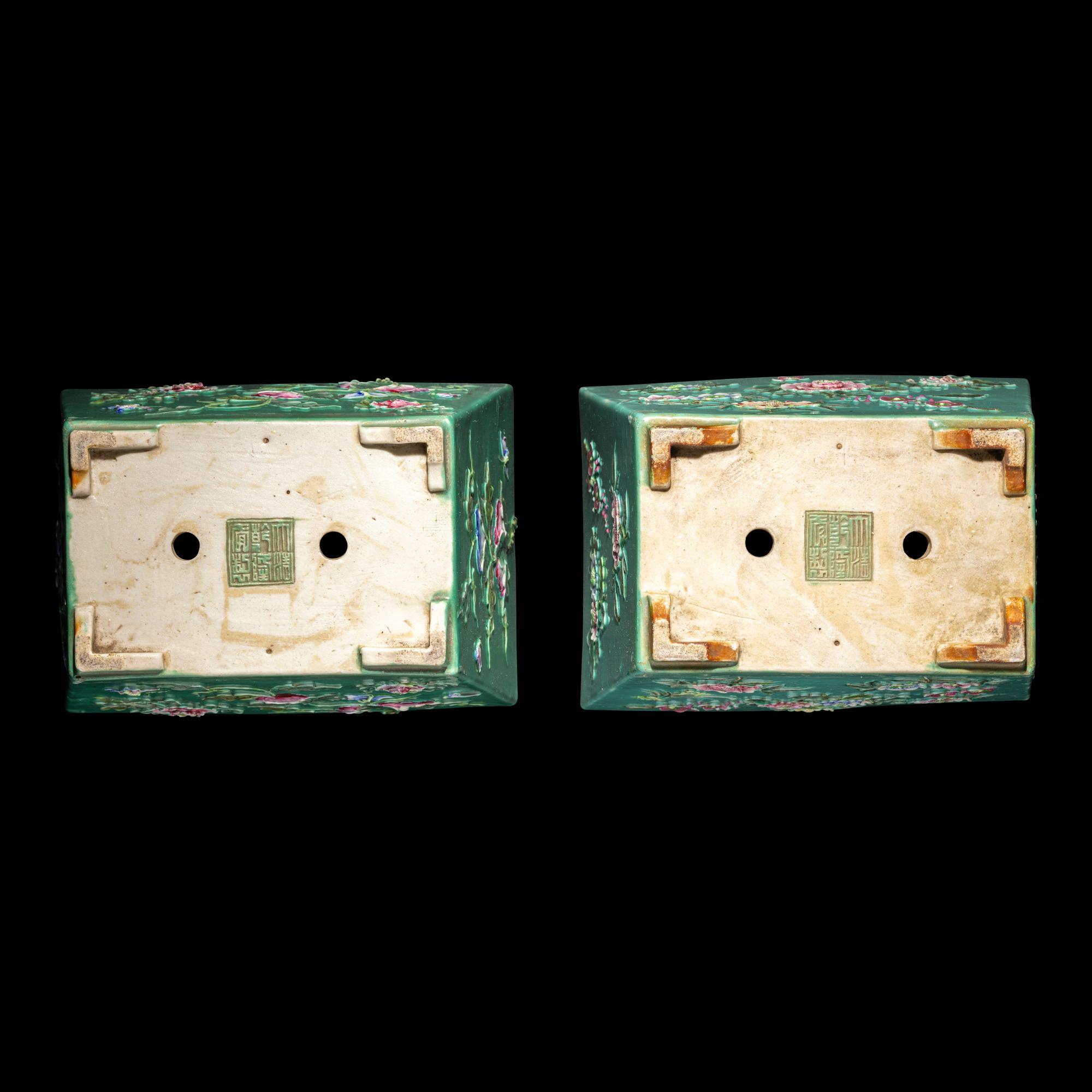 A Pair of Chinese Green Glazed and Famille Rose Porcelain Rectangular Planters, Late Qing/Republic Period 晚清/民國 綠地貼塑粉彩花卉四方花盆一對