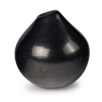 Dominique Toya (Jemez, 1971-2023) — Blackware Pottery Vase