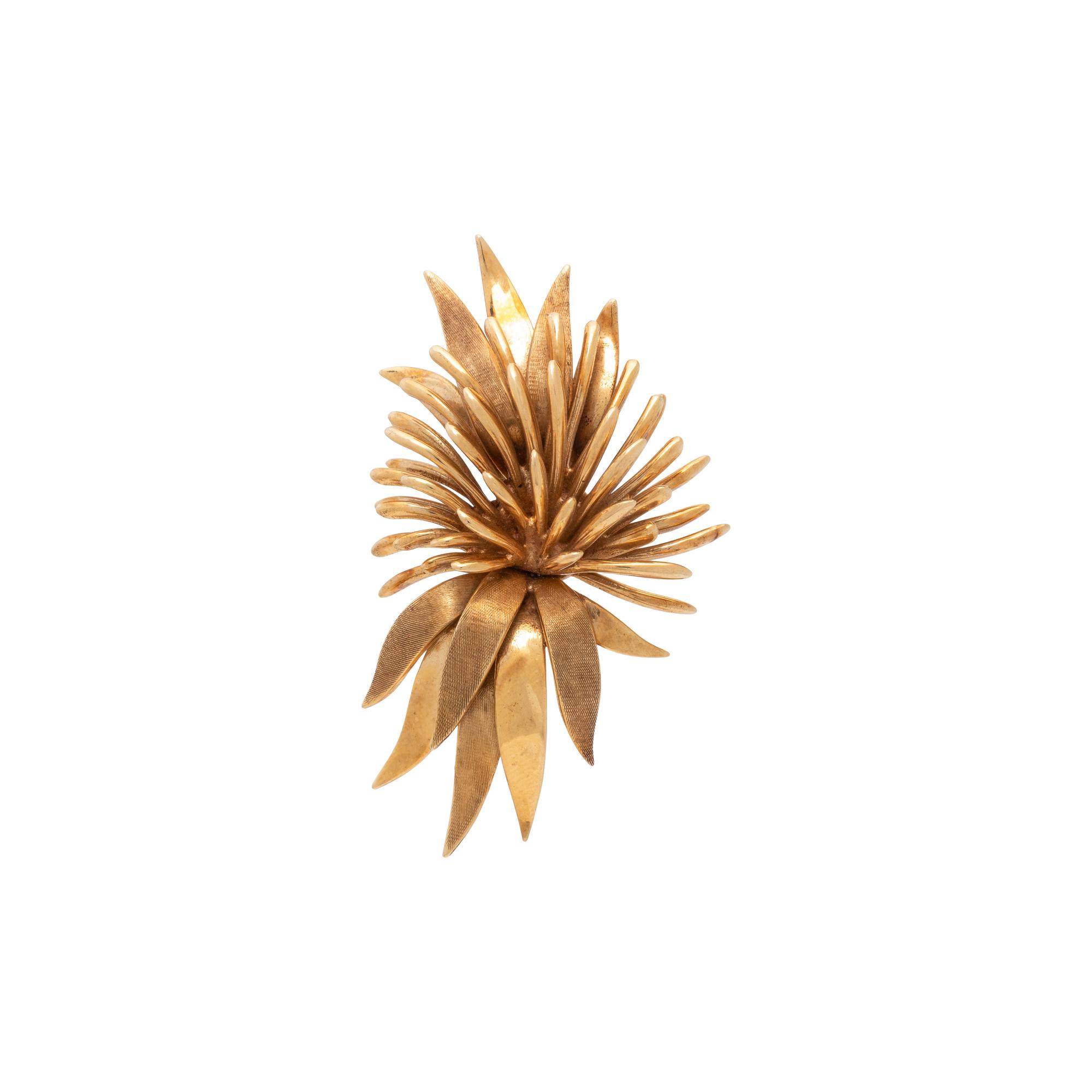 YELLOW GOLD BROOCH