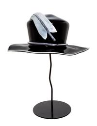 An Amercian Studio Glass Sculpture, Brian Brenno (b. 1958) Width 12 1/4 inches.