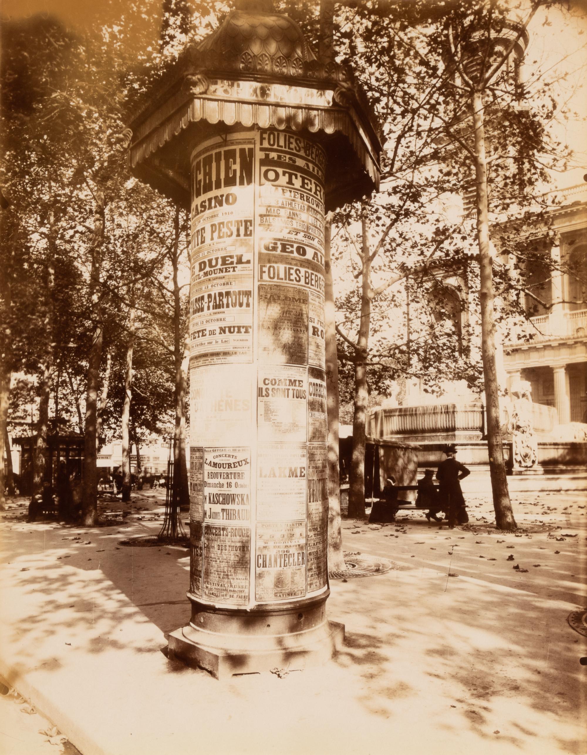 A pair of photographs ( Marché aux fleurs , circa 1900s ; Colonne Moris (Place Saint Sulpice) , 1910)