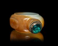 A Chinese Russet and Pale Celadon Jade Snuff Bottle