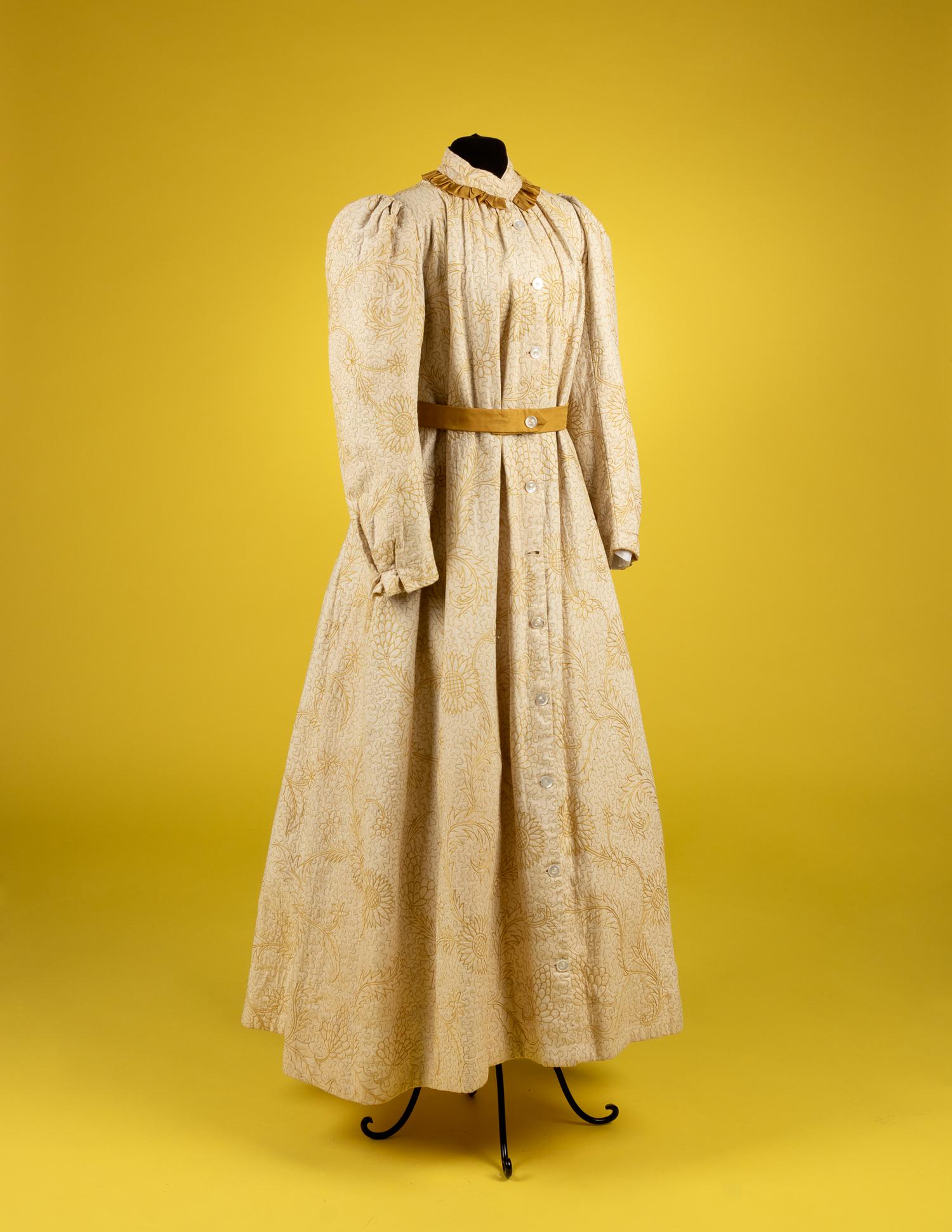 Embroidered White Cotton Wrapper, 1880
