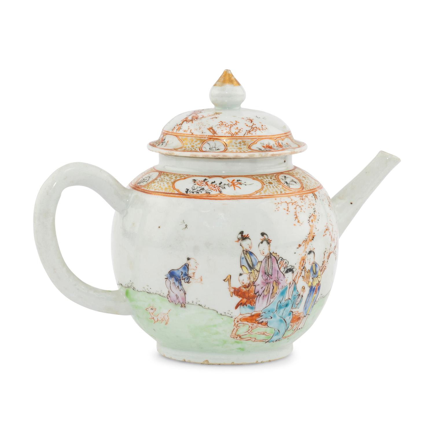 A Chinese Export Porcelain Teapot