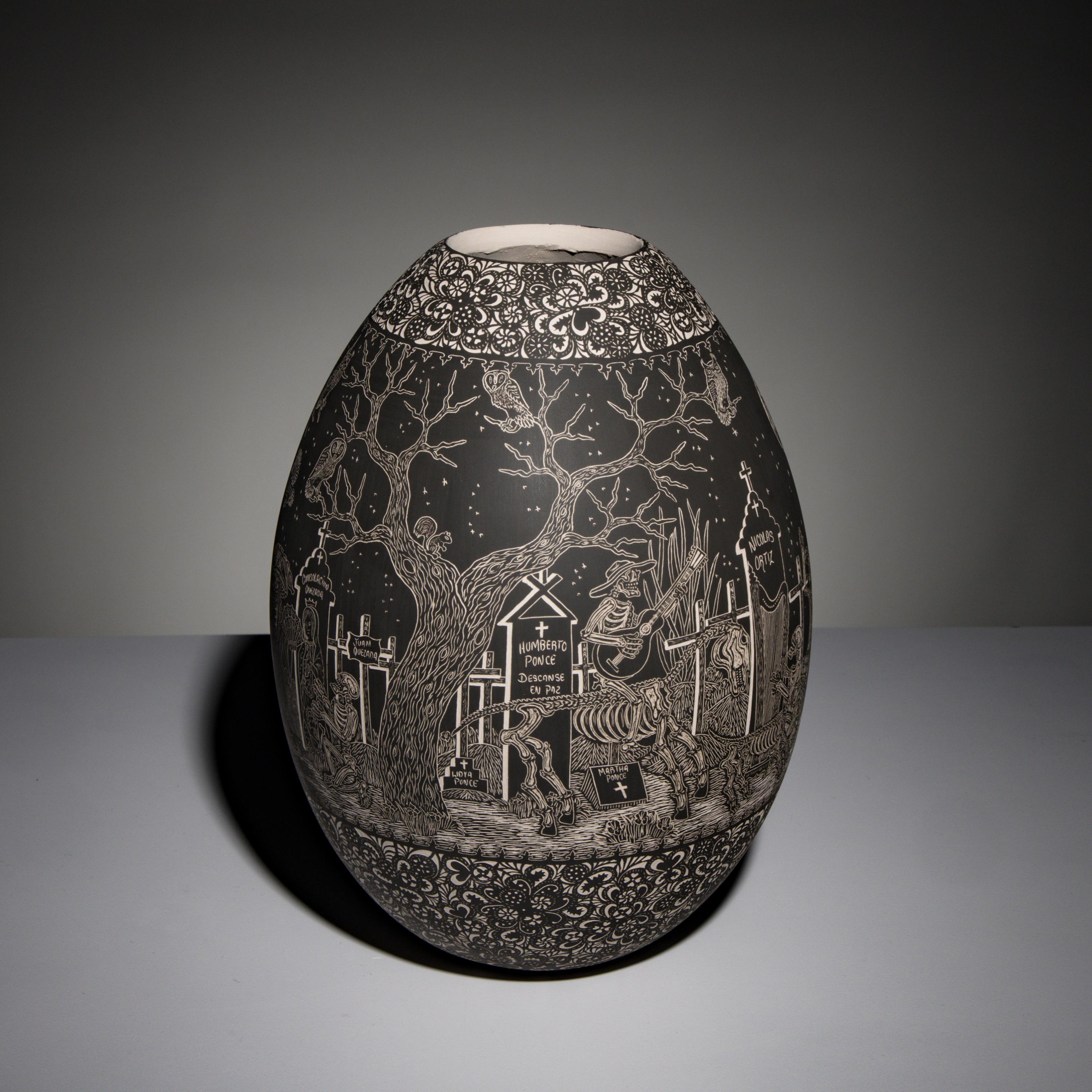 Hector Javier Martinez Mendez and Gabriela Perez de Martinez (Mata Ortiz, 20th century) — Black-on-Cream Sgraffito Pottery Jar, Remembering Artist Past - Night