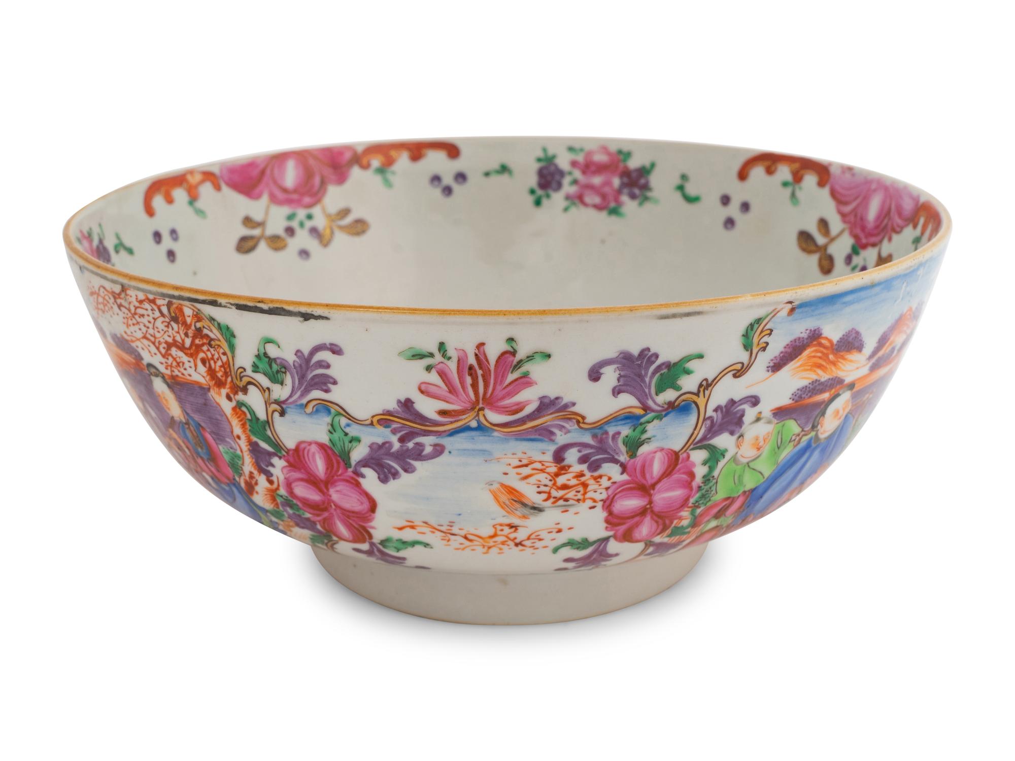 A Chinese Export Rose Canton Porcelain Bowl — 18TH/19TH CENTURY